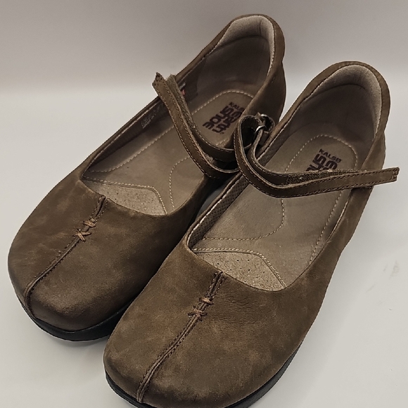 Kalso Earth Shoe Brown Suede Flats with Strap and Sturdy Sole Size 7B - Picture 2 of 8